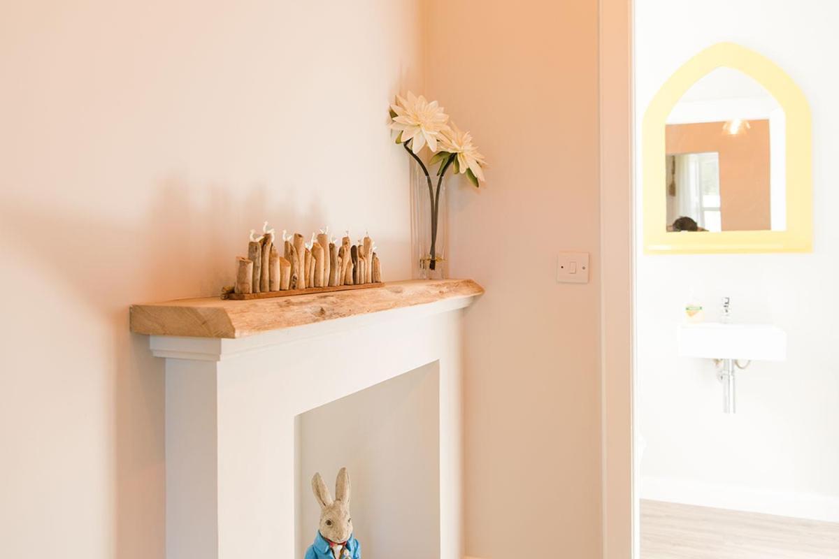 The Merryburn - Rooms And Courtyard Studios ดังเคลด์ ภายนอก รูปภาพ