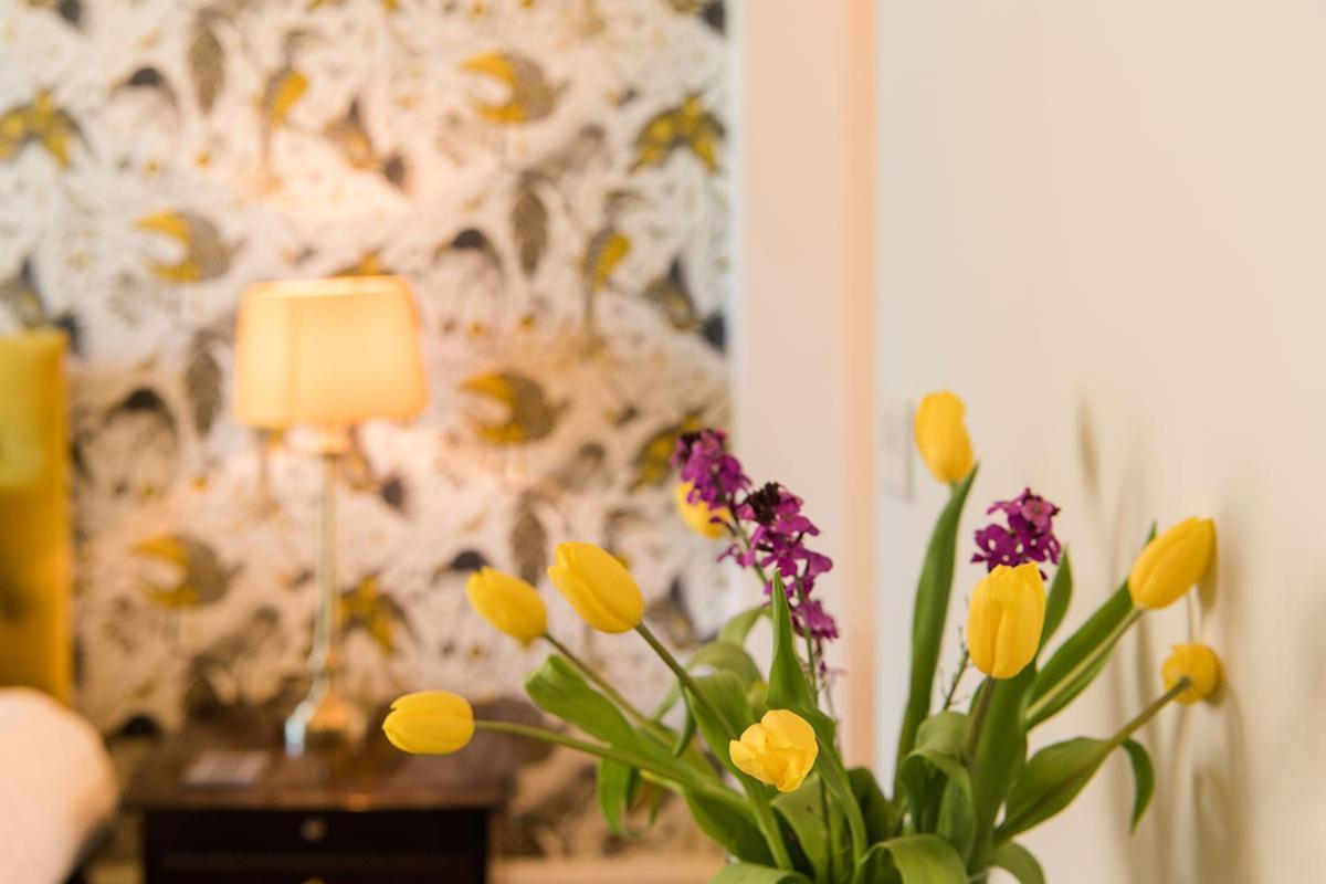 The Merryburn - Rooms And Courtyard Studios ดังเคลด์ ภายนอก รูปภาพ