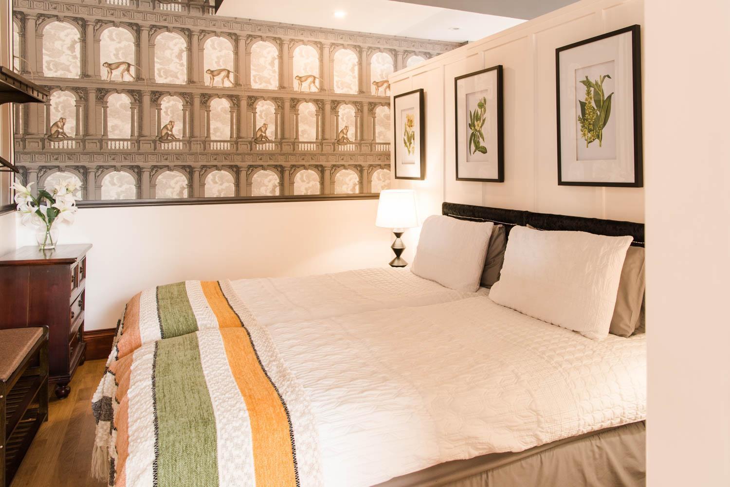 The Merryburn - Rooms And Courtyard Studios ดังเคลด์ ภายนอก รูปภาพ