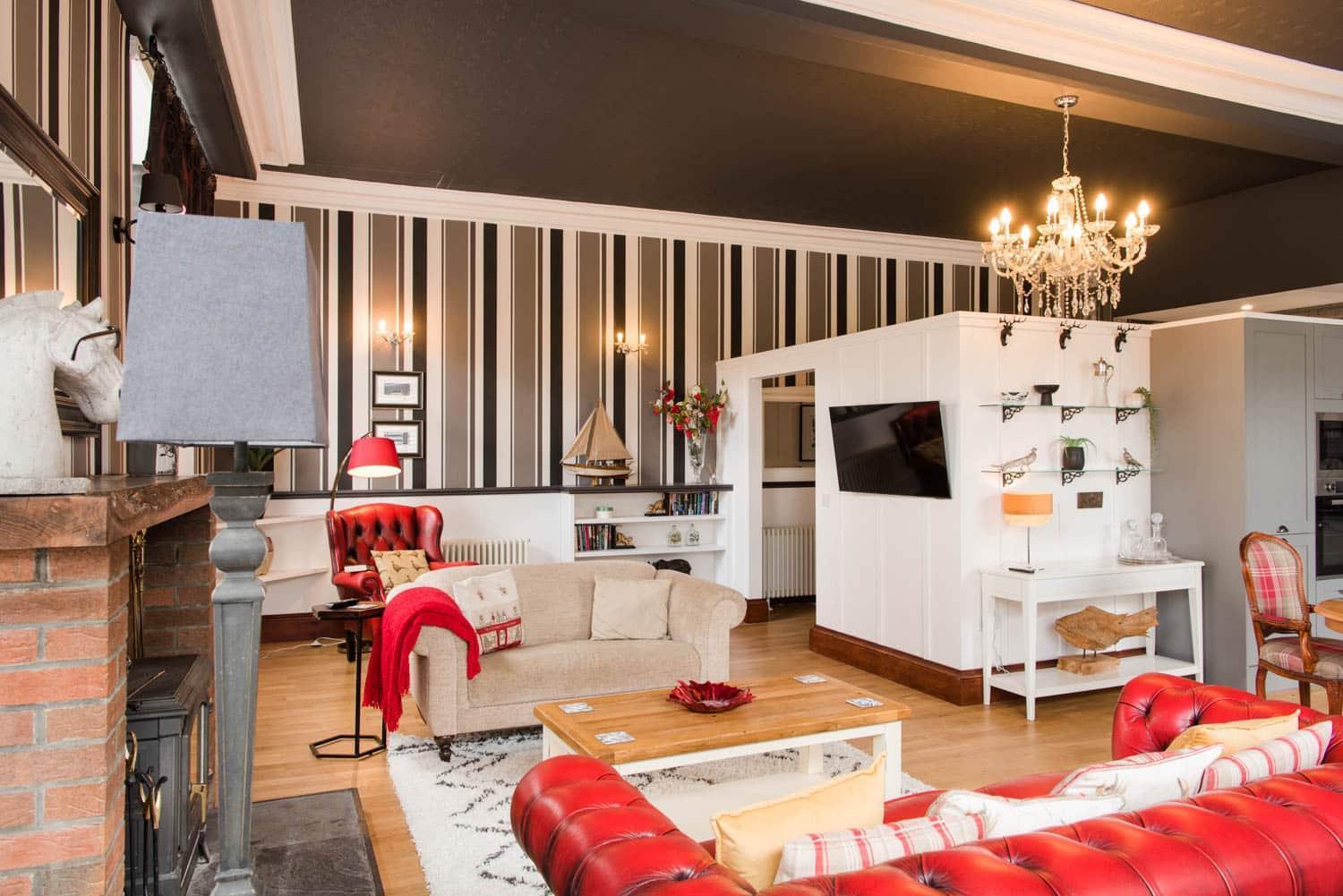 The Merryburn - Rooms And Courtyard Studios ดังเคลด์ ภายนอก รูปภาพ
