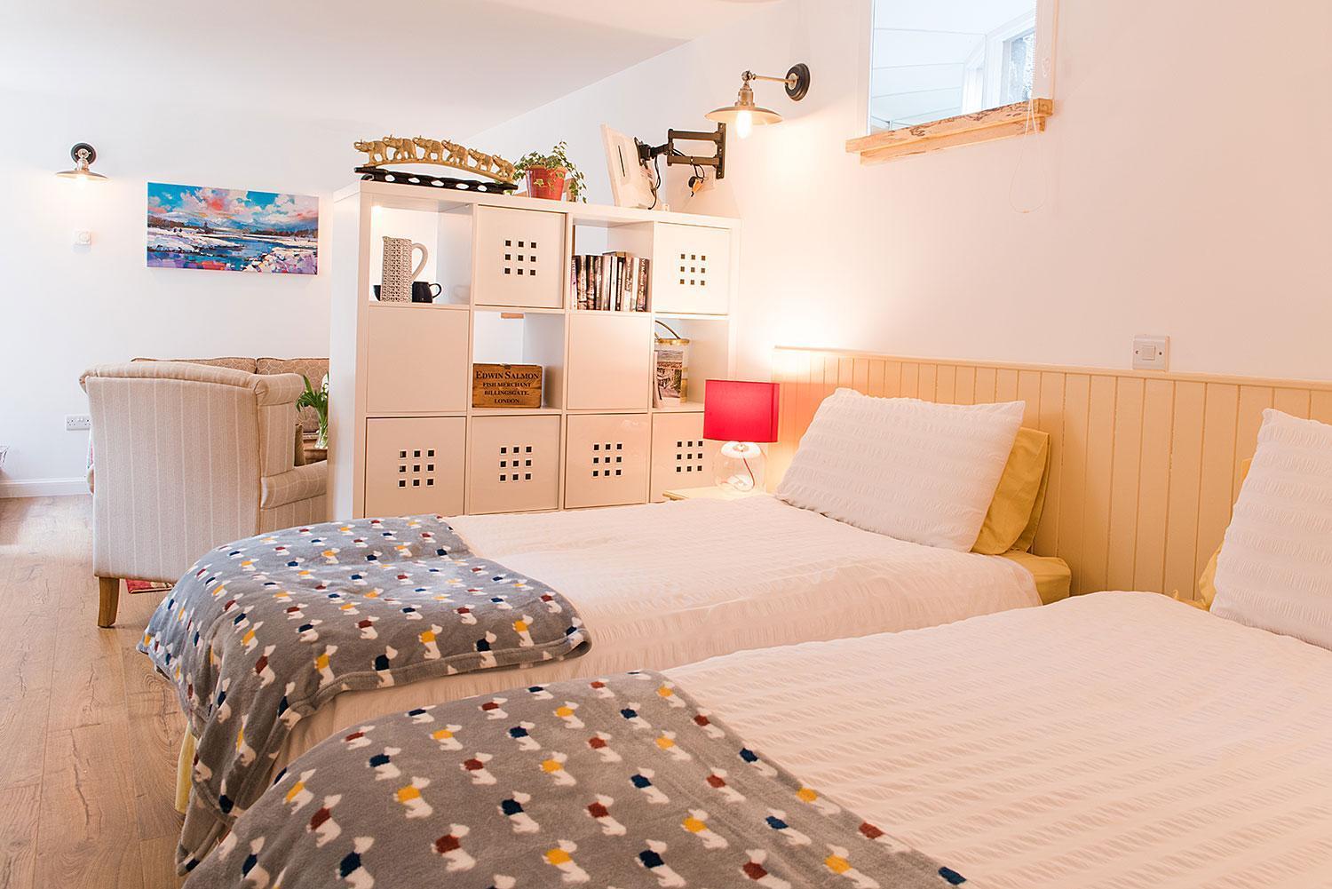 The Merryburn - Rooms And Courtyard Studios ดังเคลด์ ภายนอก รูปภาพ